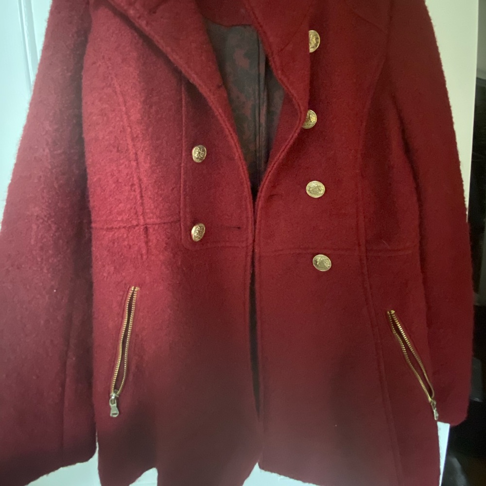 GUESS COAT